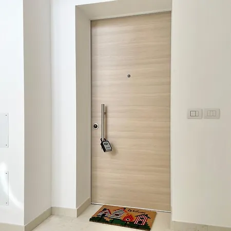 Apartmán Bilocale Nuovo Vicino Al Centro - La Casa Di Isa *