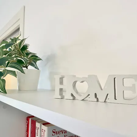 Bilocale Nuovo Vicino Al Centro - La Casa Di Isa Apartament