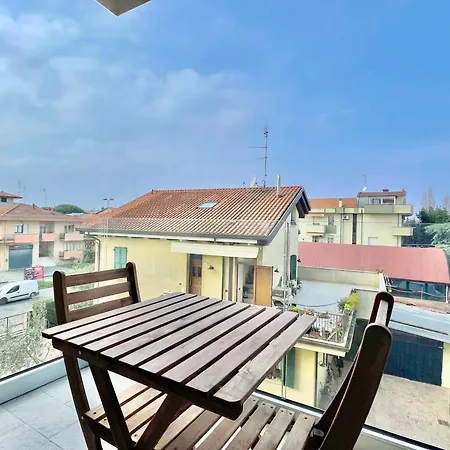 Bilocale Nuovo Vicino Al Centro - La Casa Di Isa شقة ريميني