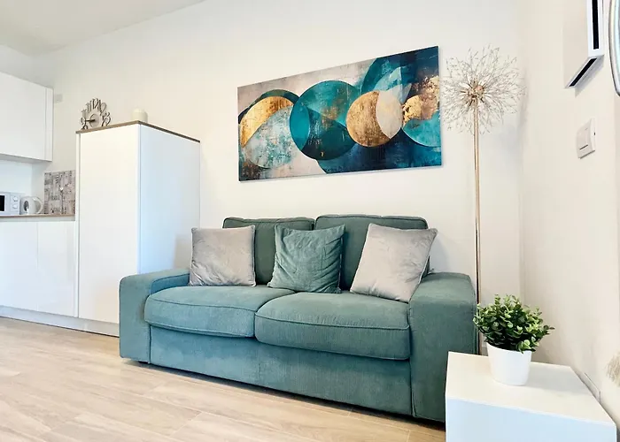 Bilocale Nuovo Vicino Al Centro - La Casa Di Isa شقة *